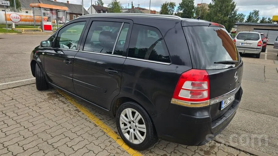 Opel Zafira 2008 photo 2
