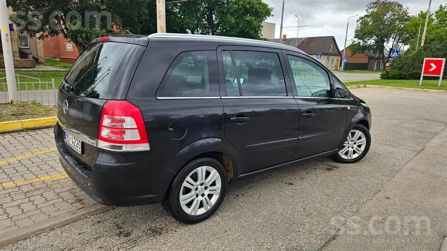 Opel Zafira 2008 photo 4