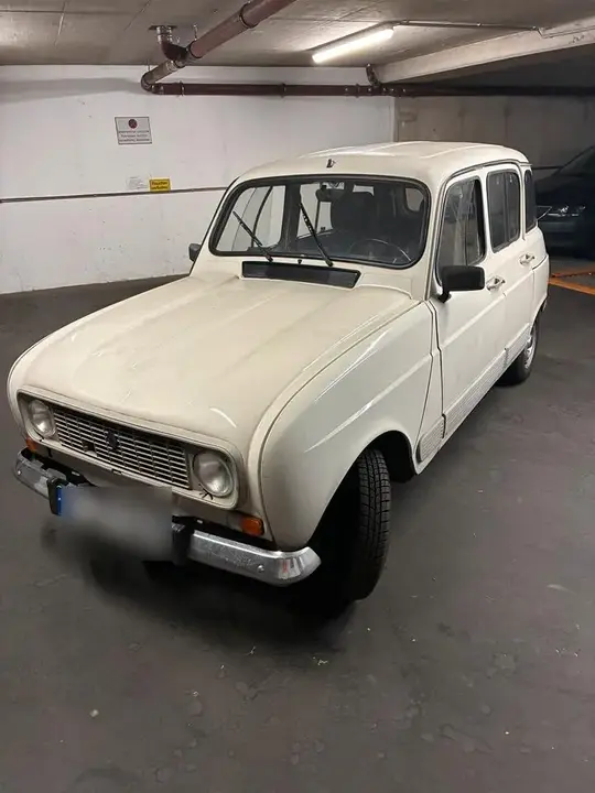 Renault R4
