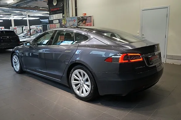 Tesla Model S 2016 photo 5