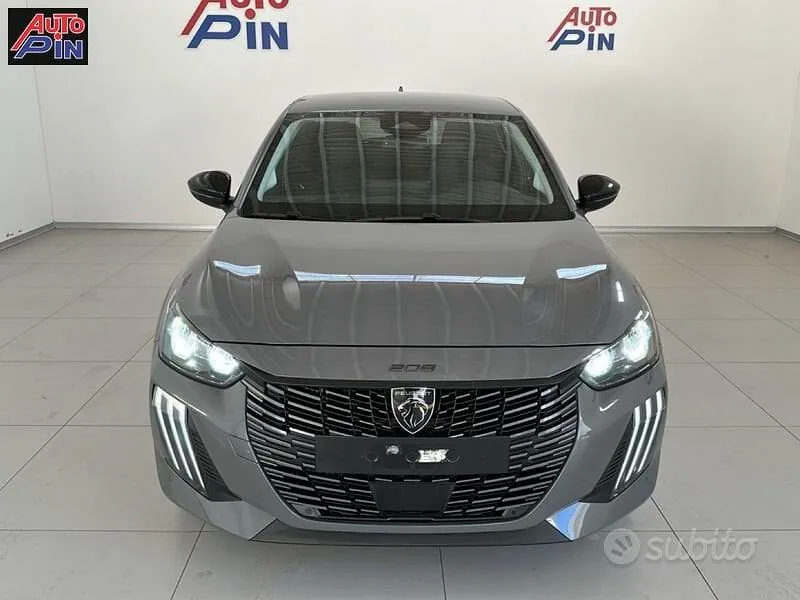 Peugeot 208 2025 photo 2