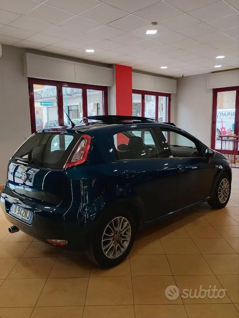 Fiat Punto 2012 photo 4