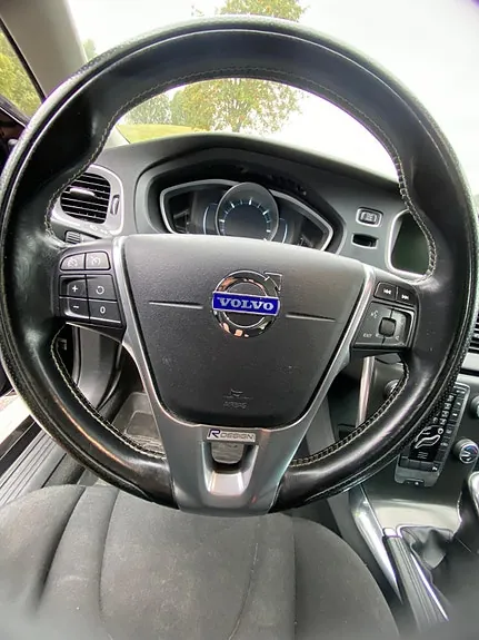 Volvo V40 2014 photo 3