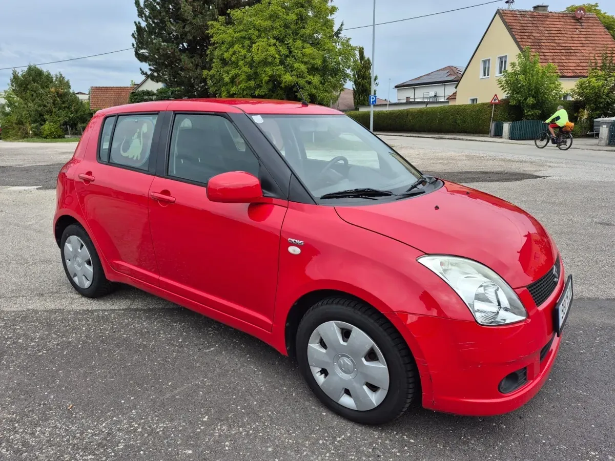 Suzuki Swift 2006 photo 2