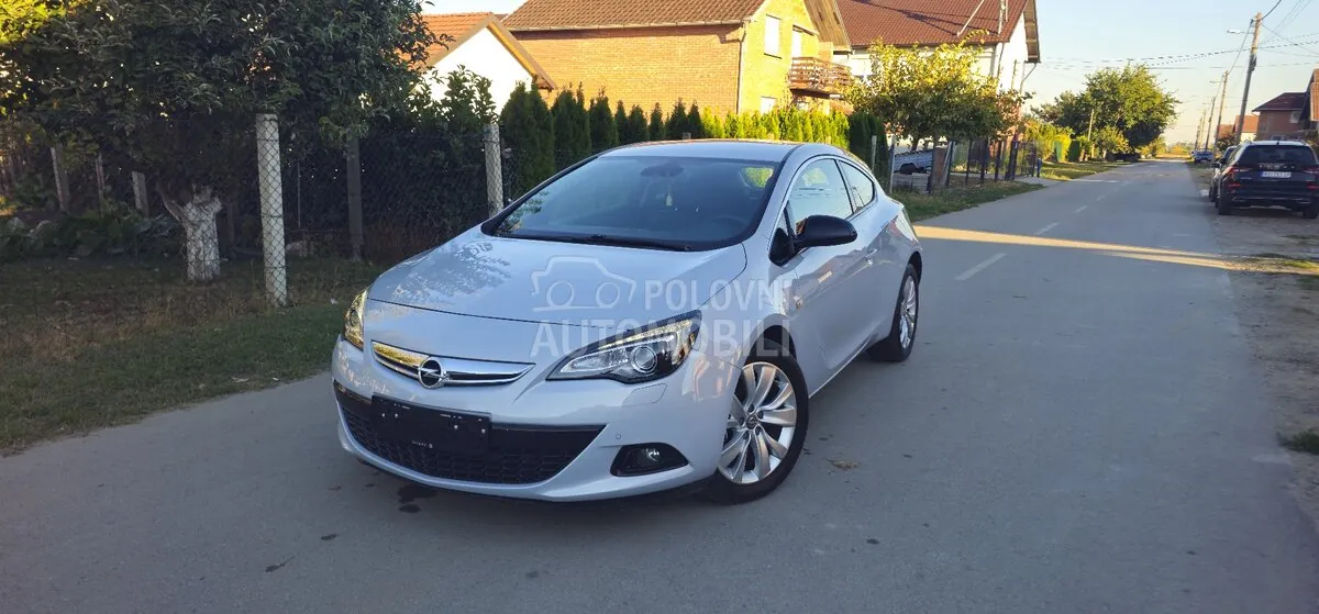 Opel Astra J