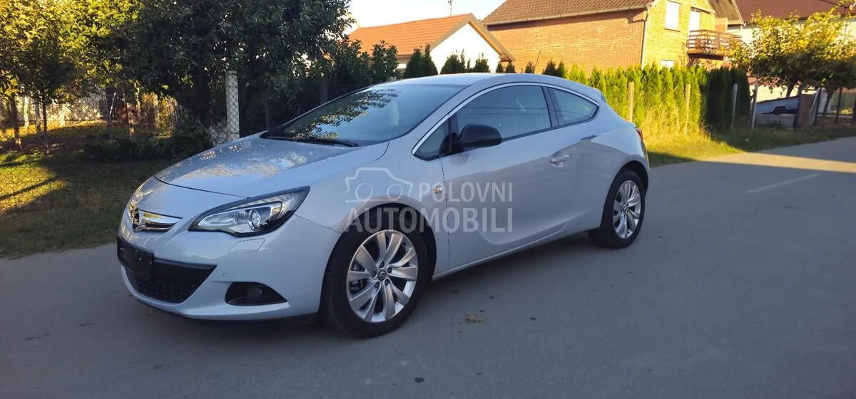 Opel Astra J 2012 photo 5