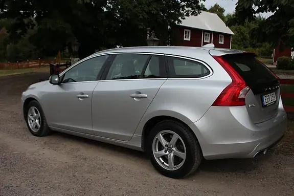 Volvo V60 2016 photo 5