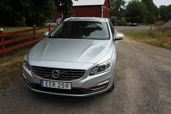 Volvo V60 2016 photo 3