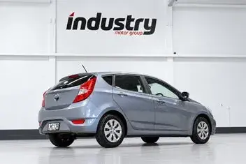Hyundai Accent 2018 photo 4