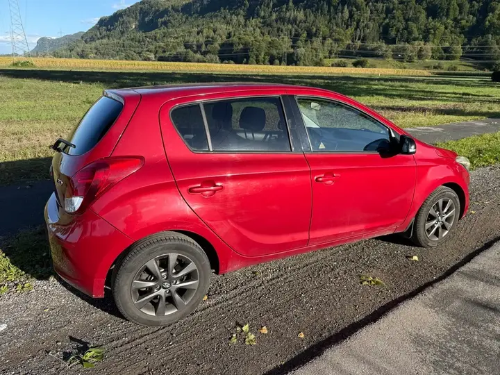 Hyundai I20 2014 photo 3