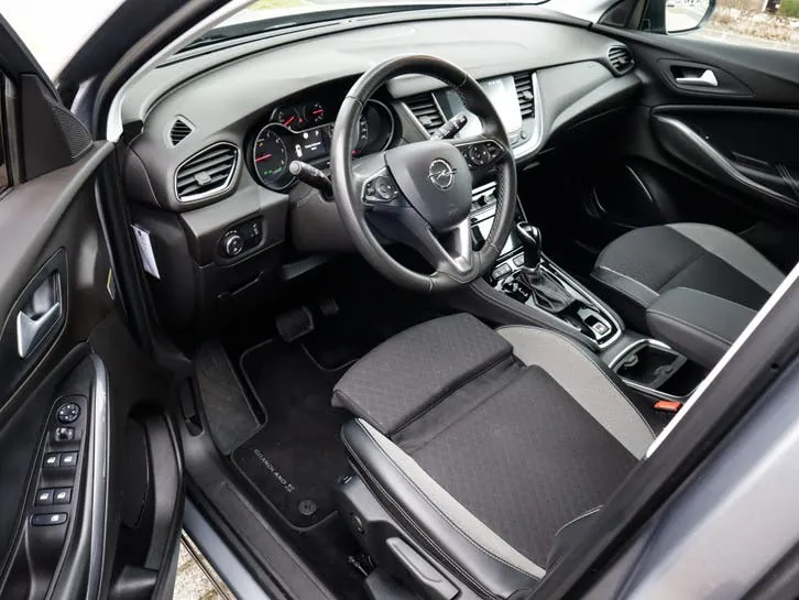 Opel Grandland X 2021 photo 3