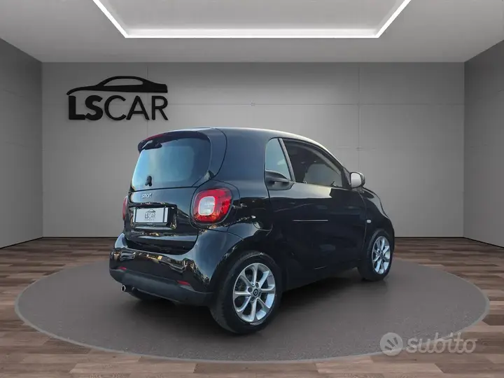 Smart Fortwo 2017 photo 3