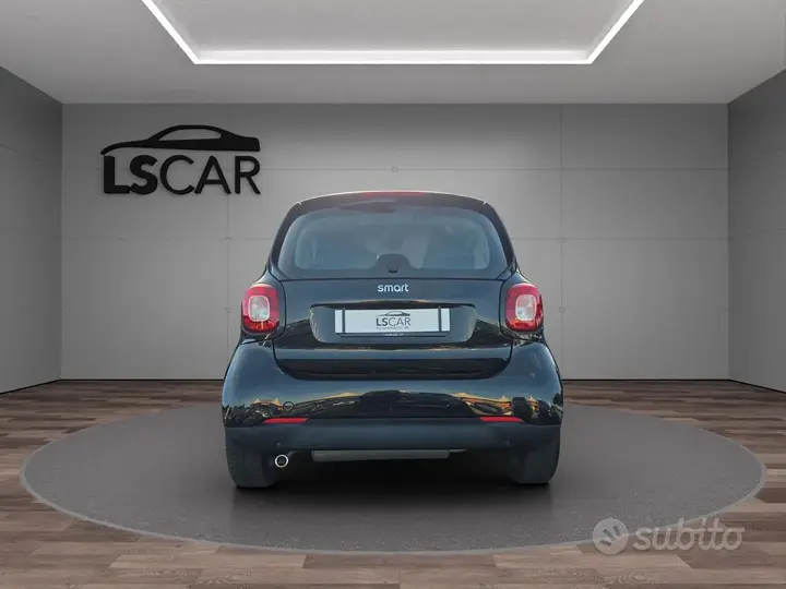 Smart Fortwo 2017 photo 4