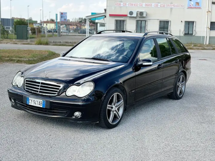 Mercedes-Benz C 220