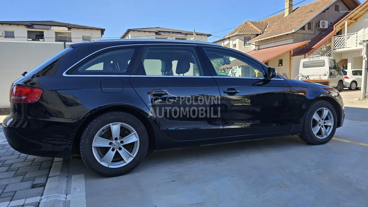 Audi A4 2010 photo 3