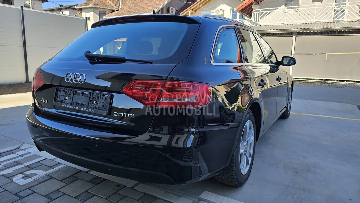 Audi A4 2010 photo 5