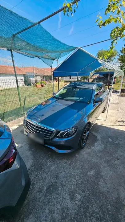 Mercedes-Benz E200D