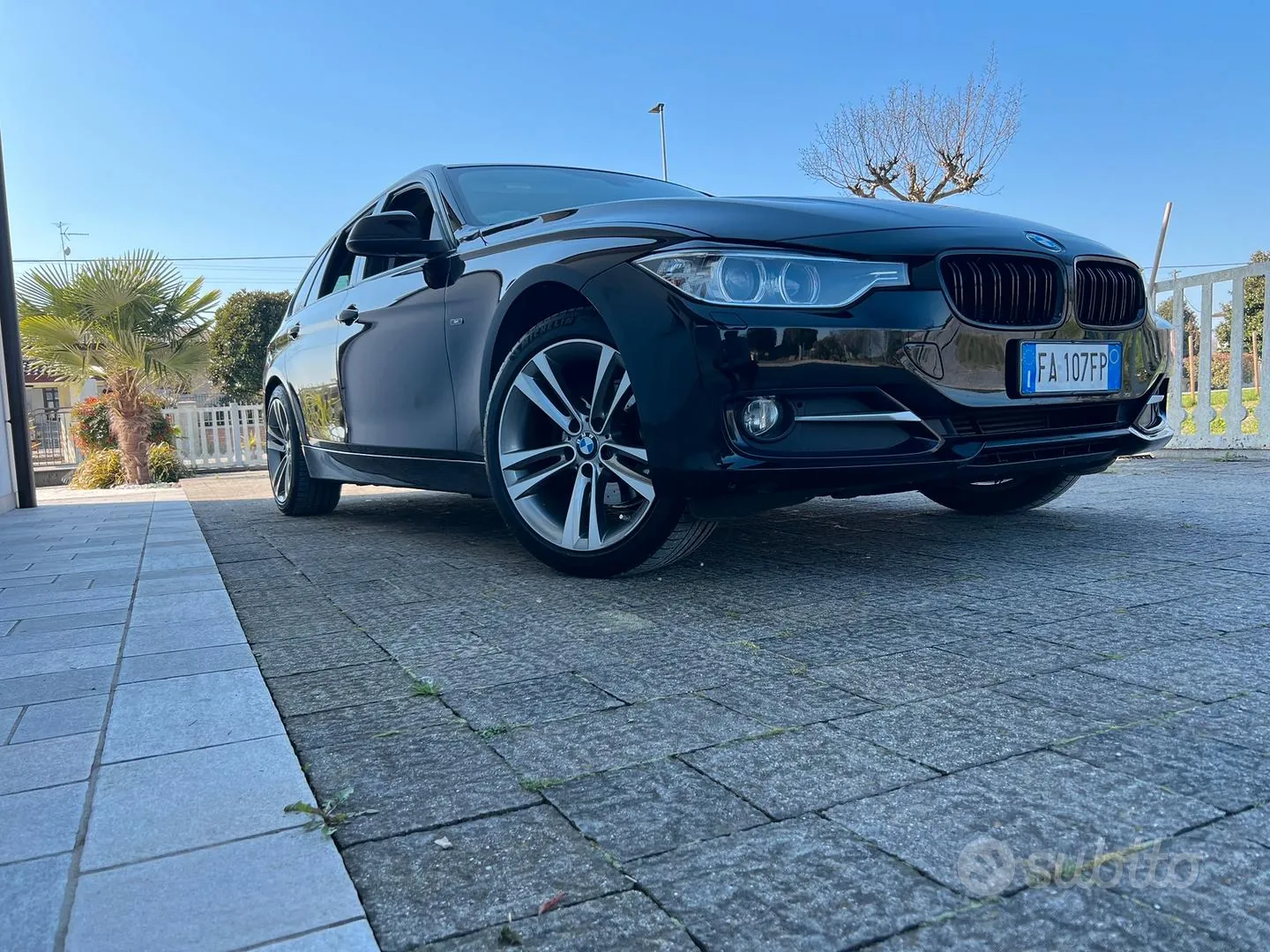 BMW 3 Series 2015 photo 2