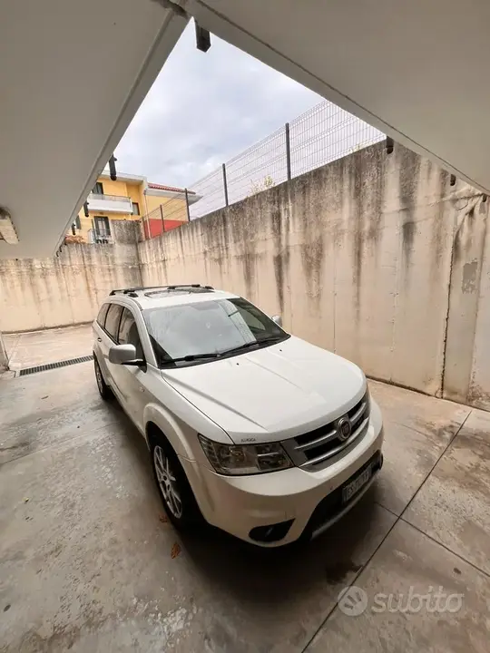 Fiat Freemont 2013 photo 2