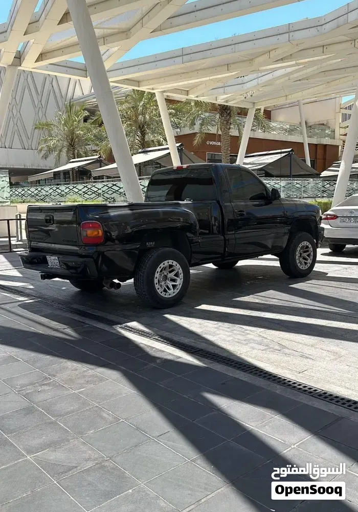 Chevrolet Silverado 2002 photo 3