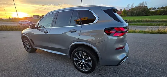 BMW X5 2024 photo 3