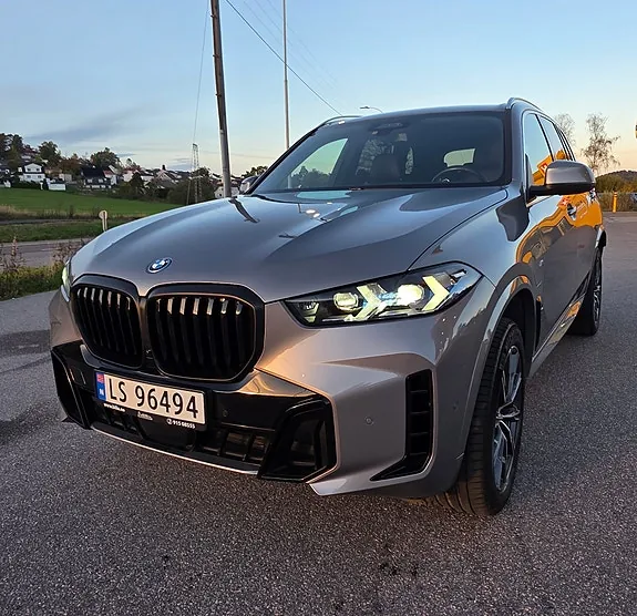 BMW X5 2024 photo 2