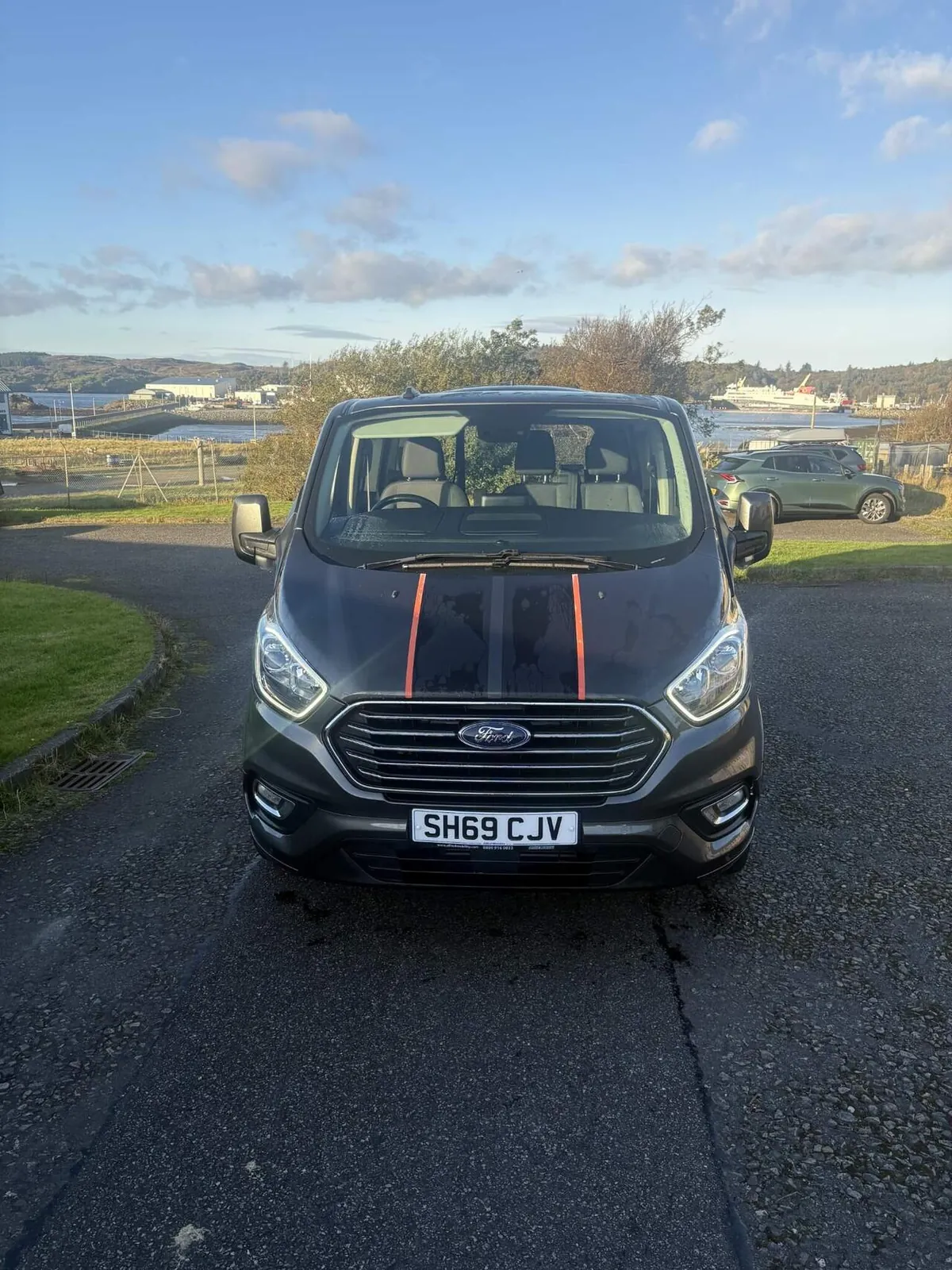 Ford Tourneo Custom 2019 photo 2