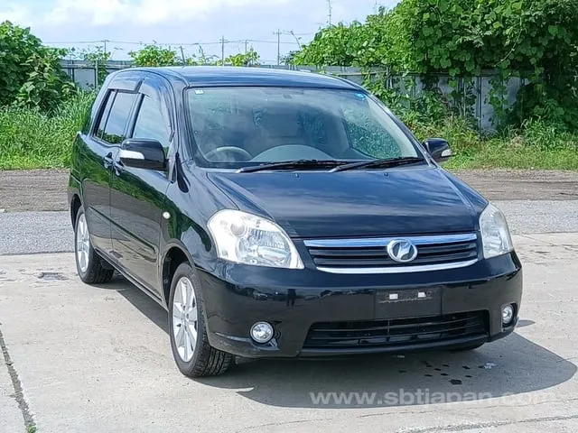 Toyota Raum