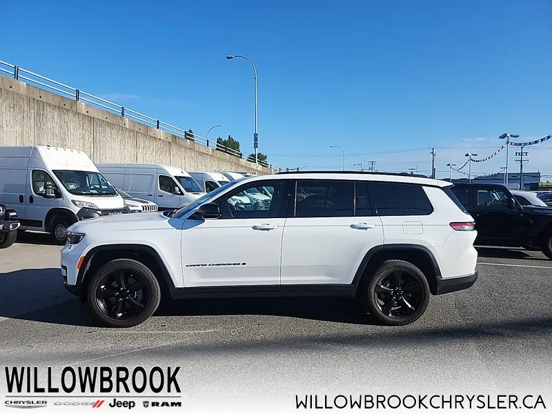 Jeep Grand Cherokee L 2025 photo 2