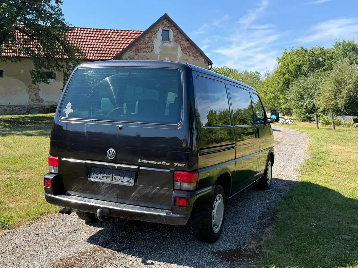 Volkswagen Caravelle 1999 photo 2