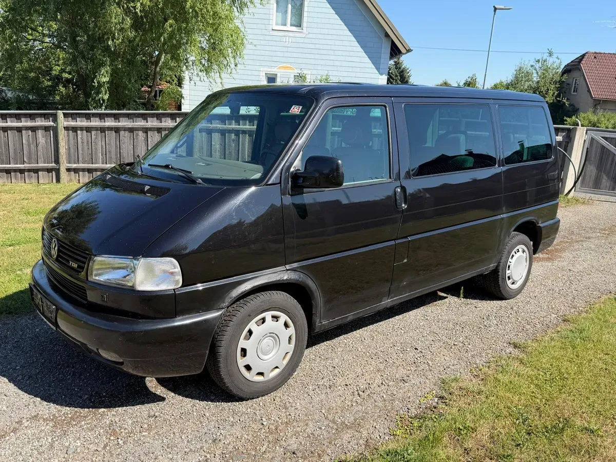 Volkswagen Caravelle 1999 photo 3