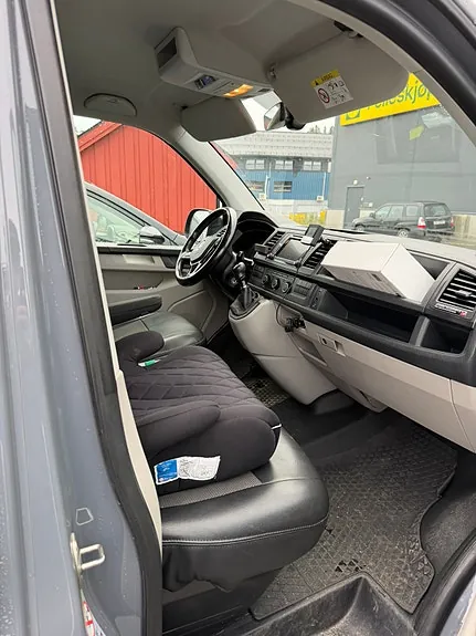 Volkswagen Transporter 2017 photo 2