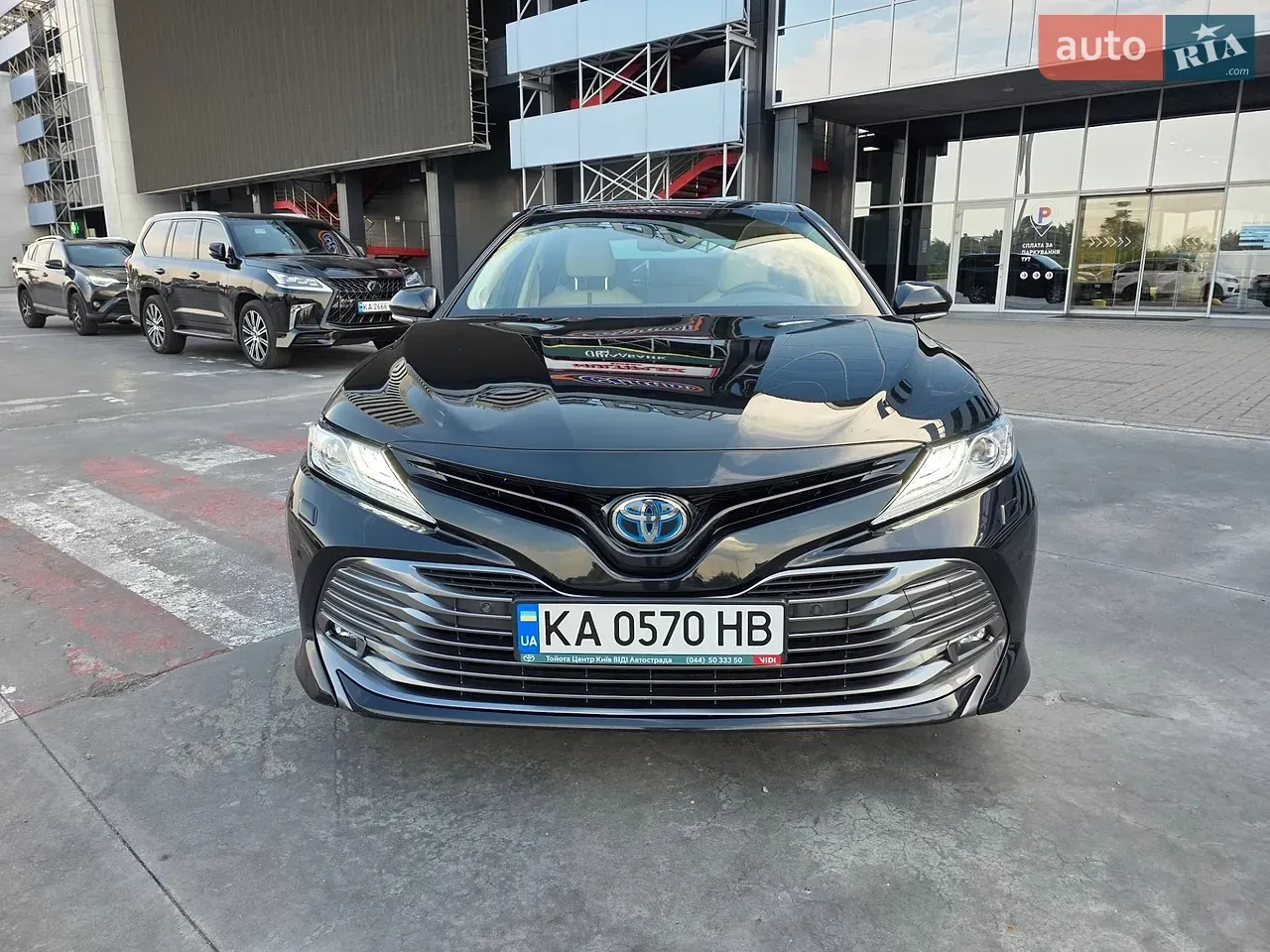Toyota Camry 2020 photo 2