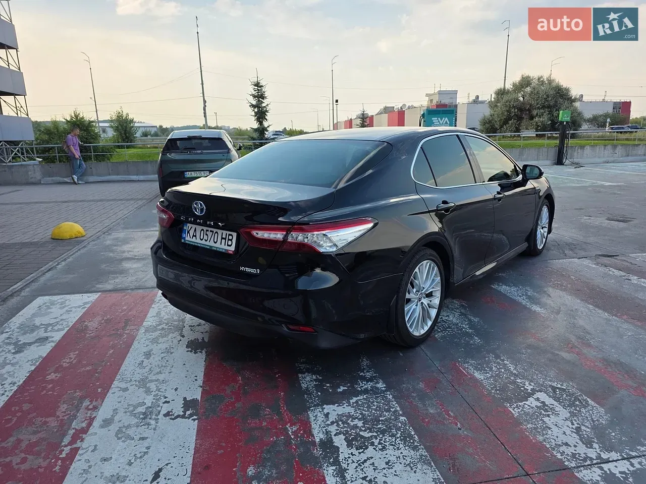 Toyota Camry 2020 photo 4