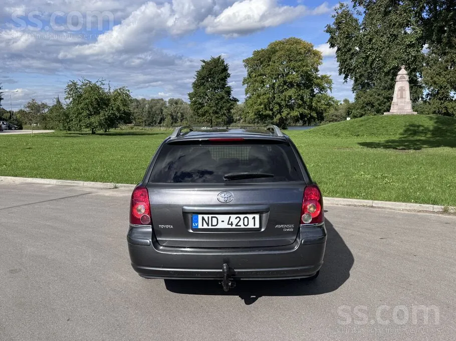 Toyota Avensis 2006 photo 5