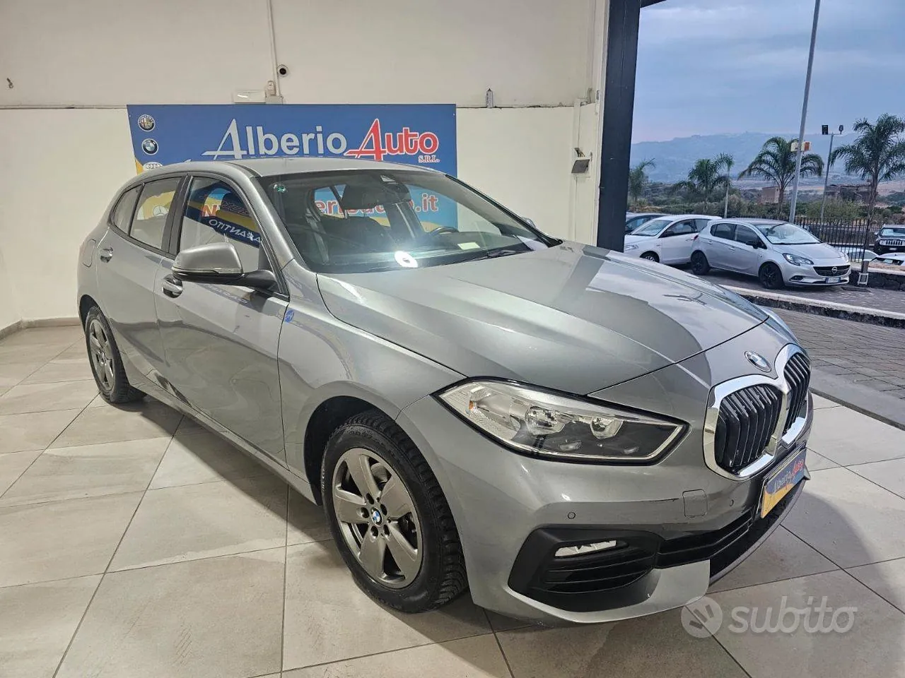 BMW 1 Series 2023 photo 3
