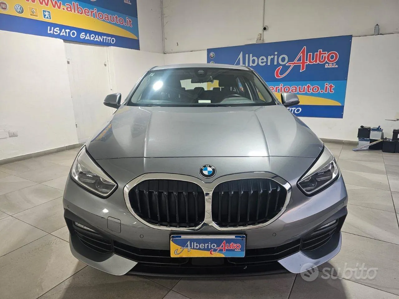 BMW 1 Series 2023 photo 2