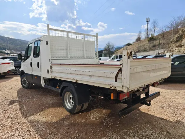 Iveco Daily 2015 photo 4