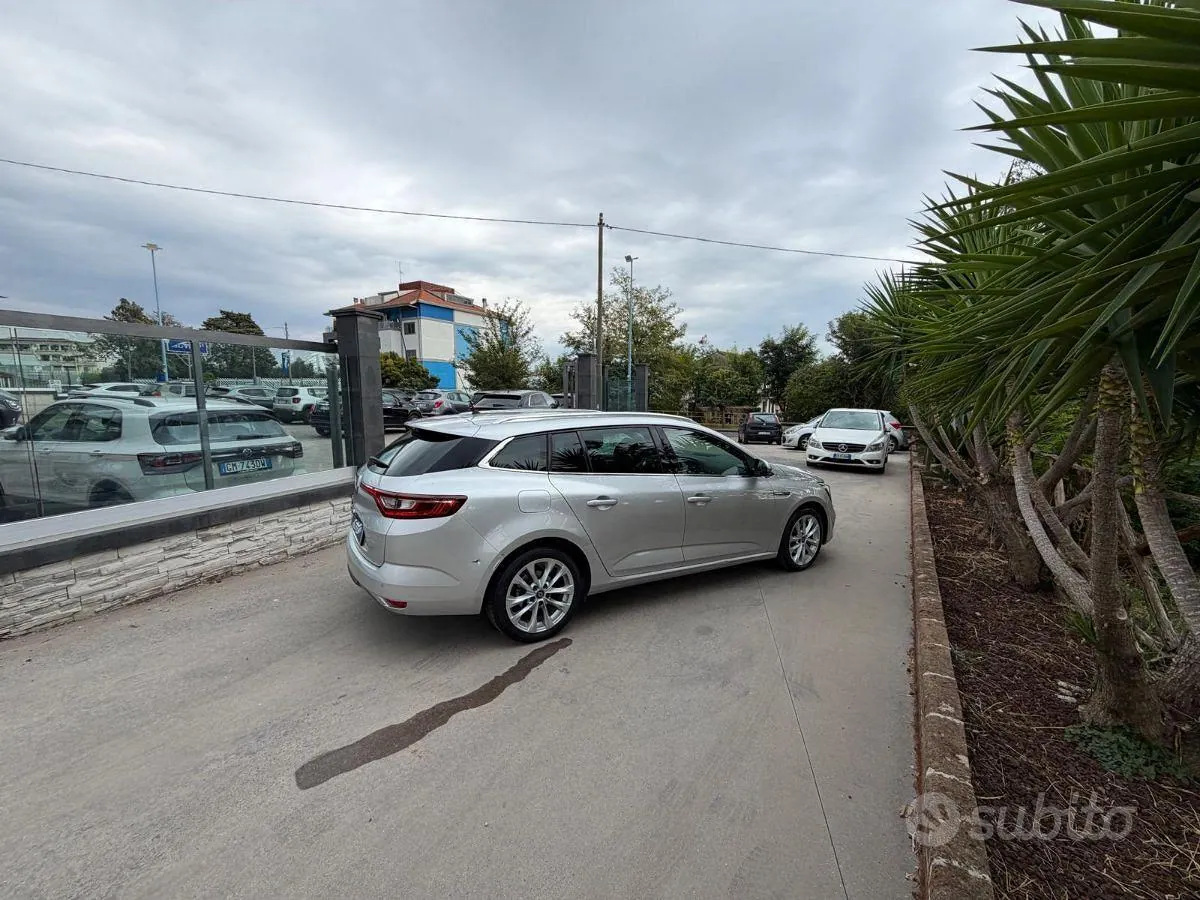 Renault Mégane 2017 photo 4
