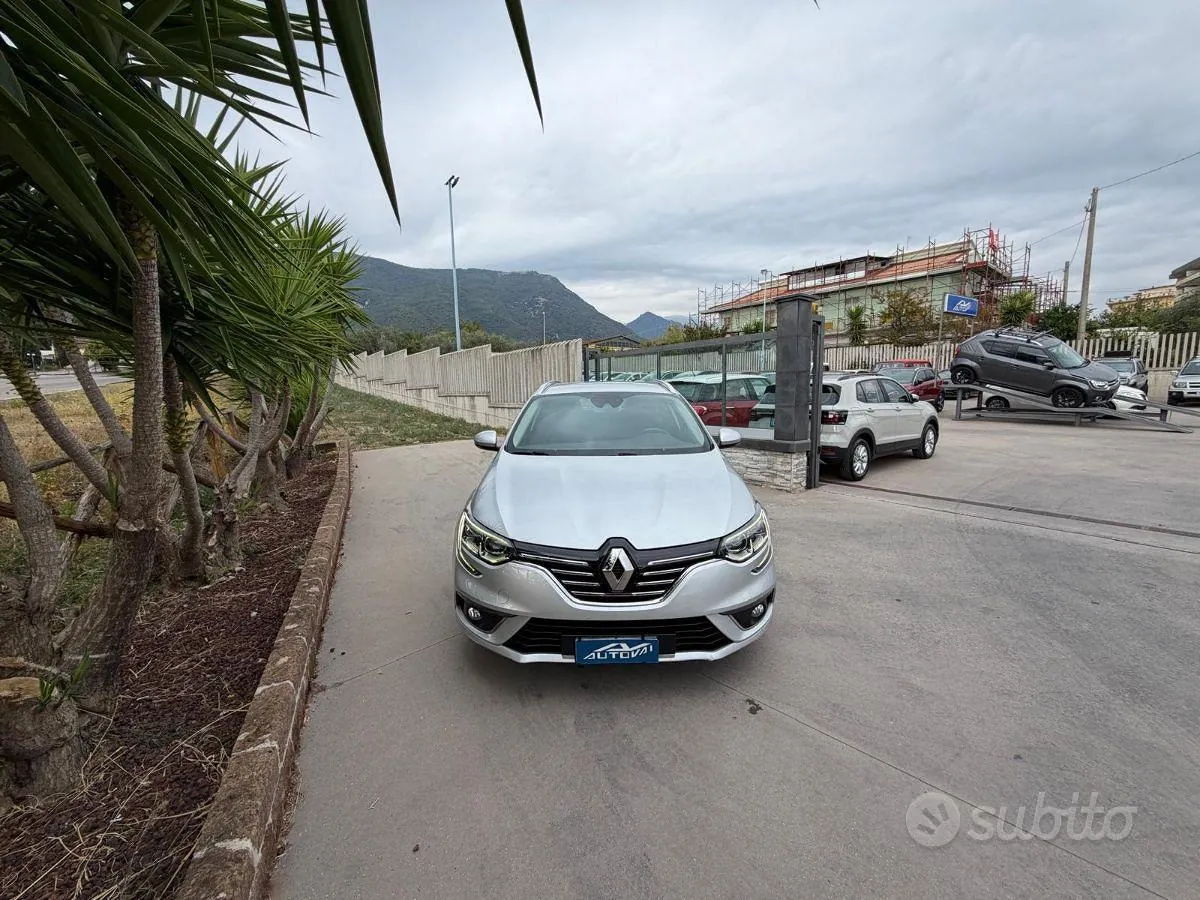 Renault Mégane 2017 photo 3
