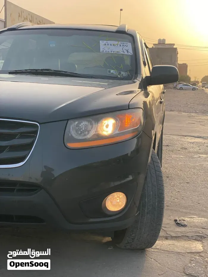 Hyundai Santa Fe 2012 photo 2