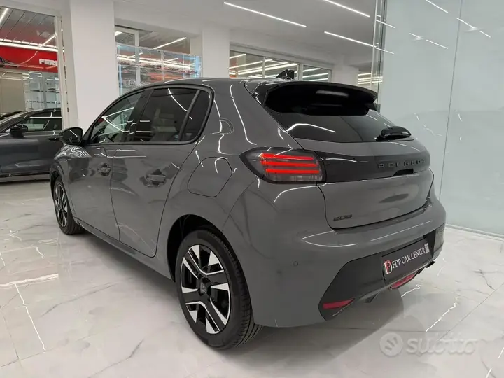 Peugeot 208 2025 photo 5