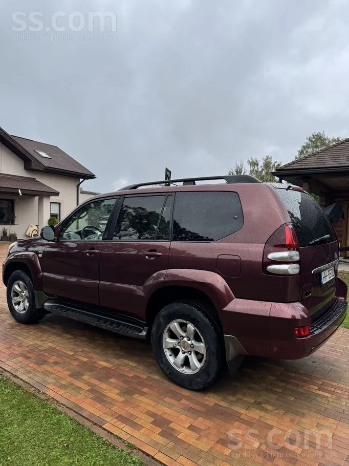 Toyota Land Cruiser 2009 photo 5