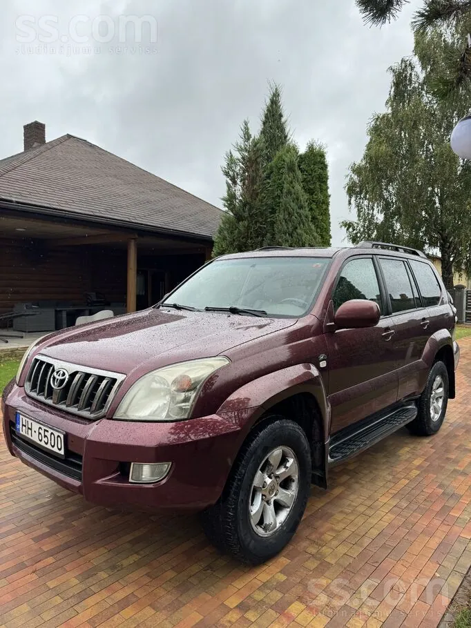 Toyota Land Cruiser 2009 photo 3