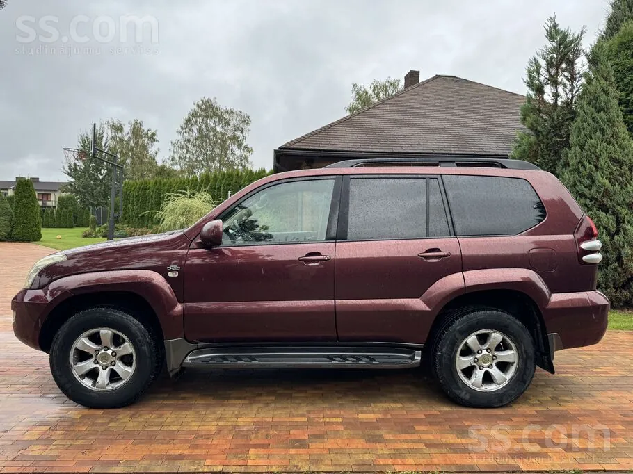 Toyota Land Cruiser 2009 photo 4
