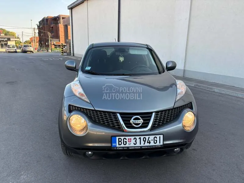 Nissan Juke 2011 photo 2