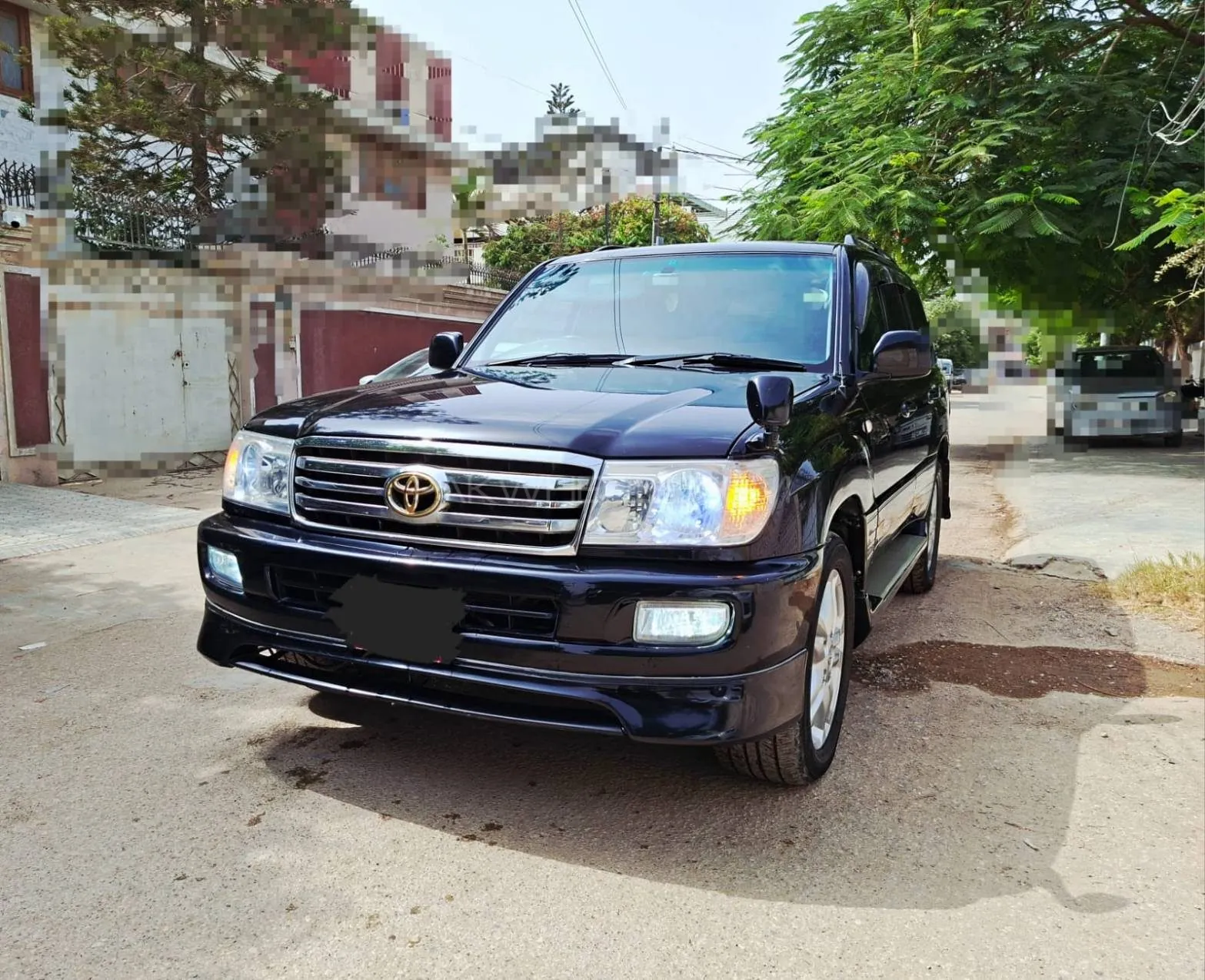 Toyota Land Cruiser