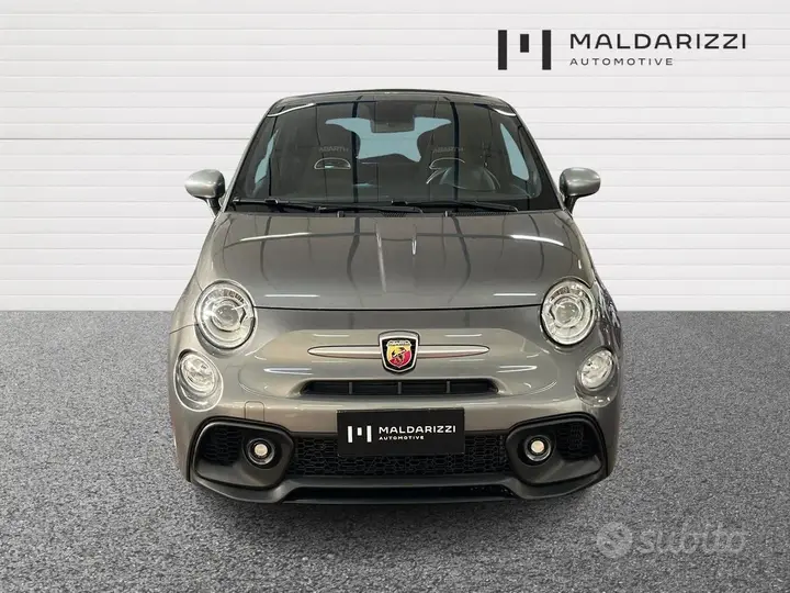 Abarth 595 2022 photo 2