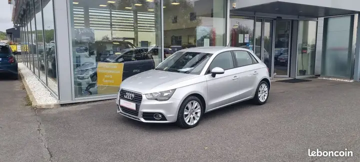 Audi A1 2013 photo 2
