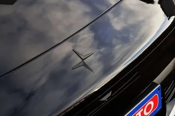 Polestar 4 2025 photo 3